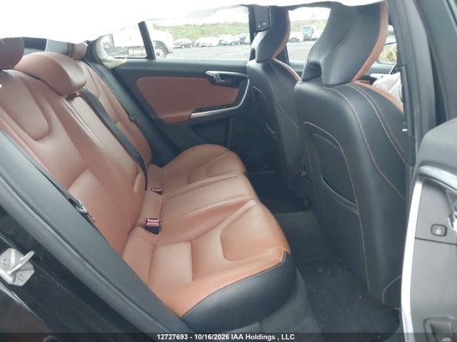 2015 Volvo S60 T6 Platinum მანქანა იყიდება აუქციონზე, vin: YV149MFMXF1369471, აუქციონის ნომერი: 12727693