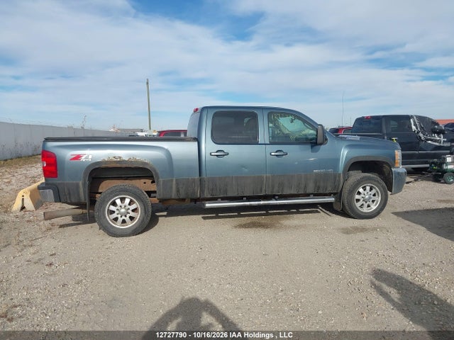 12727790 :رقم المزاد ، 1GC4KYB60AF124635 vin ، 2010 Chevrolet Silverado K2500 Heavy Duty Ltz مزاد بيع