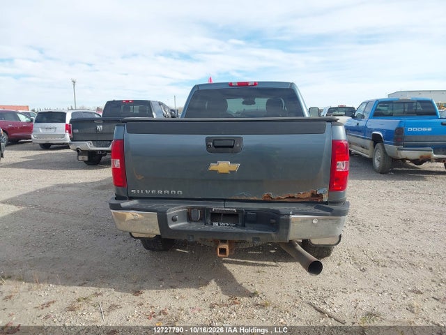 12727790 :رقم المزاد ، 1GC4KYB60AF124635 vin ، 2010 Chevrolet Silverado K2500 Heavy Duty Ltz مزاد بيع