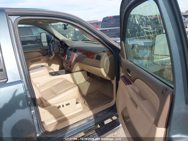 12727790 :رقم المزاد ، 1GC4KYB60AF124635 vin ، 2010 Chevrolet Silverado K2500 Heavy Duty Ltz مزاد بيع