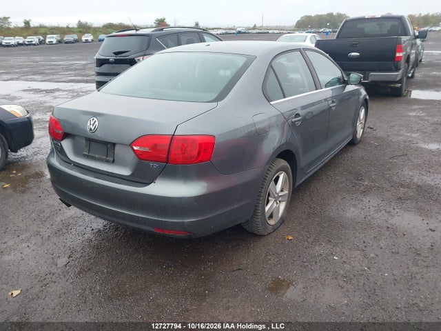 2013 Volkswagen Jetta 2.0 Tdi Comfortline მანქანა იყიდება აუქციონზე, vin: 3VWDL7AJ1DM252123, აუქციონის ნომერი: 12727794