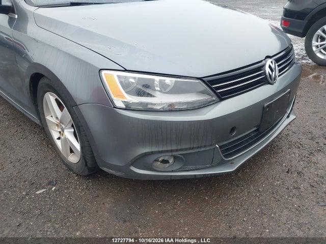 2013 Volkswagen Jetta 2.0 Tdi Comfortline მანქანა იყიდება აუქციონზე, vin: 3VWDL7AJ1DM252123, აუქციონის ნომერი: 12727794