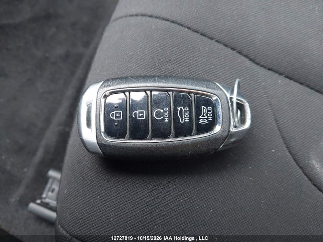 KMHLM4AG1NU229237 Hyundai ELANTRA SEL