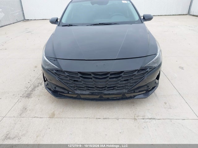 KMHLM4AG1NU229237 Hyundai ELANTRA SEL