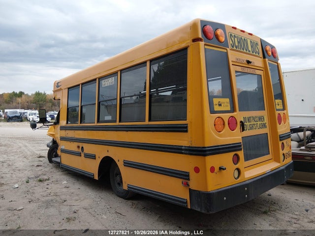GMC Savana Cutaway Work Van 2019 1GD37SBG6K1144191 Image 3