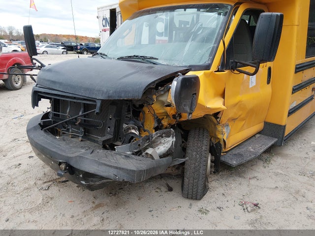 GMC Savana Cutaway Work Van 2019 1GD37SBG6K1144191 Image 6