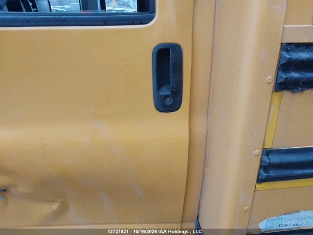 GMC Savana Cutaway Work Van 2019 1GD37SBG6K1144191 Image 9