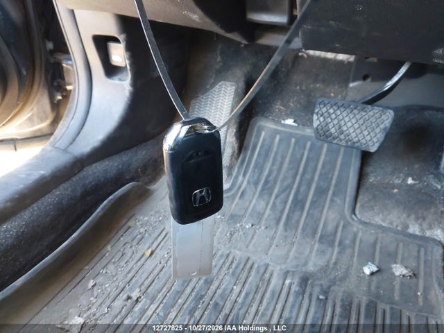 Honda Civic Touring 2019 2HGFC1F95KH105274 Image 11