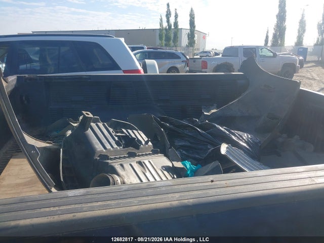 2006 Toyota Tundra Sr5 V8 მანქანა იყიდება აუქციონზე, vin: 5TBBT44106S479402, აუქციონის ნომერი: 12682817