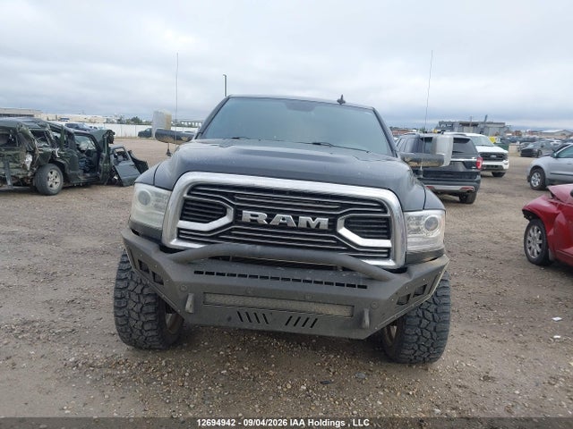 12694942 :رقم المزاد ، 3C63R3FL1JG172323 vin ، 2018 Ram 3500 Longhorn مزاد بيع