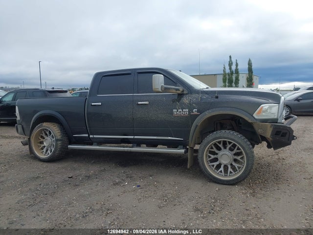 12694942 :رقم المزاد ، 3C63R3FL1JG172323 vin ، 2018 Ram 3500 Longhorn مزاد بيع