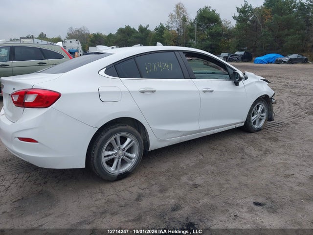 1G1BE5SM2J7136090 Chevrolet Cruze Lt Auto