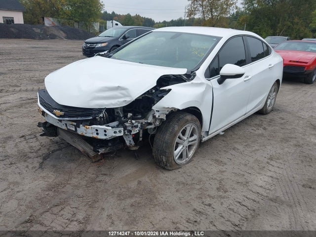 1G1BE5SM2J7136090 Chevrolet Cruze Lt Auto