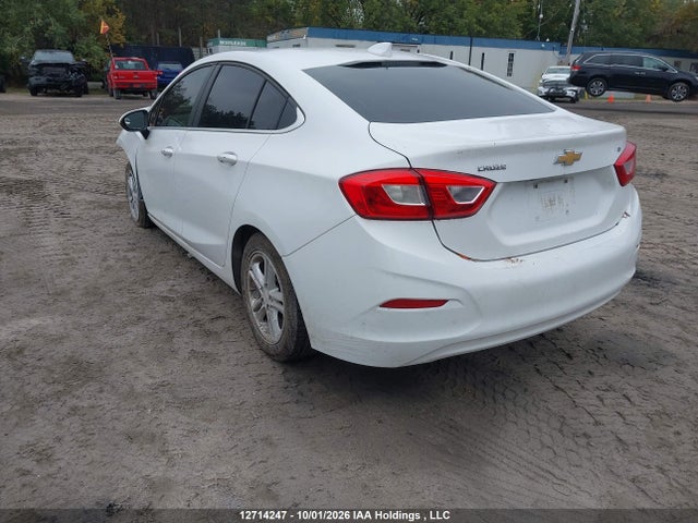 1G1BE5SM2J7136090 Chevrolet Cruze Lt Auto