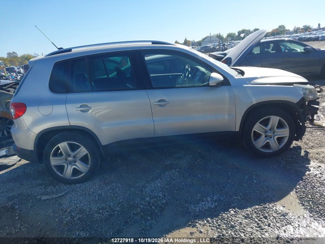 12727918 :رقم المزاد ، WVGBV7AX9AW501056 vin ، 2010 Volkswagen Tiguan 2.0 Tsi Comfortline/2.0 Tsi Highline/2.0 Tsi Trendline مزاد بيع