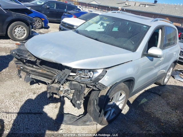 12727918 :رقم المزاد ، WVGBV7AX9AW501056 vin ، 2010 Volkswagen Tiguan 2.0 Tsi Comfortline/2.0 Tsi Highline/2.0 Tsi Trendline مزاد بيع