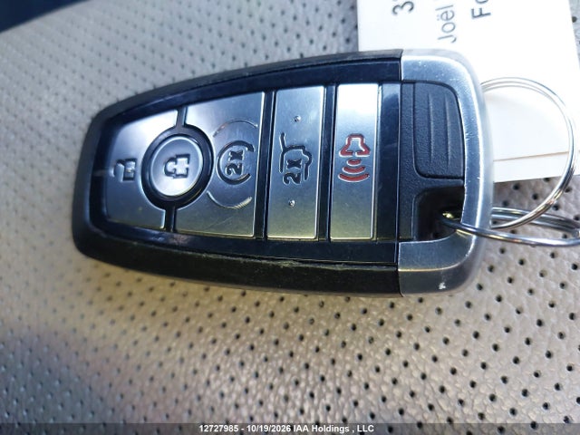12727985 :رقم المزاد ، 1FMCU0LZ1NUA71182 vin ، 2022 Ford Escape Phev Titanium مزاد بيع