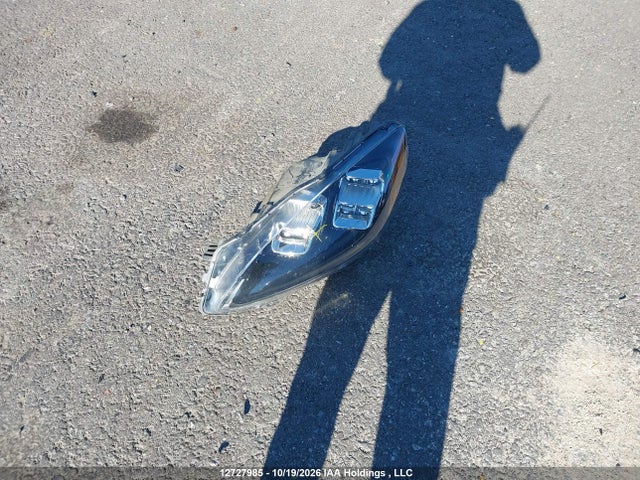 12727985 :رقم المزاد ، 1FMCU0LZ1NUA71182 vin ، 2022 Ford Escape Phev Titanium مزاد بيع