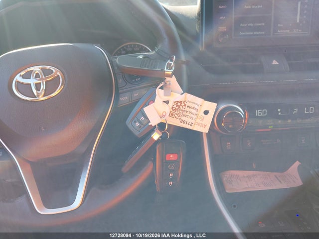 2T3W1RFV1MW159903 Toyota Rav4 Xle/xle Premium