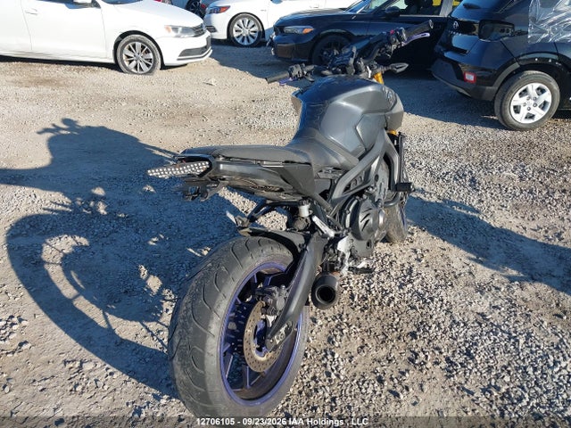 12706105 :رقم المزاد ، JYARN33N5EA000817 vin ، 2014 Yamaha Fz09 مزاد بيع