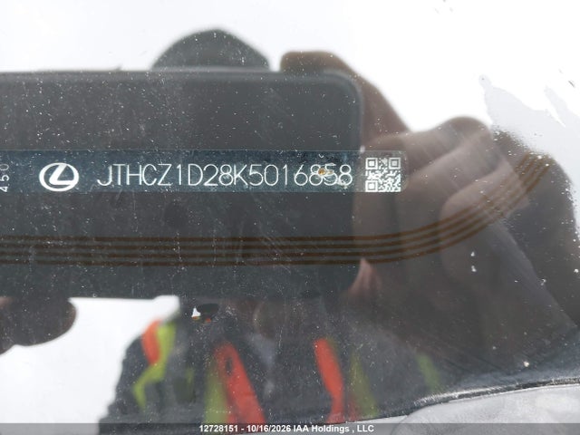 12728151 :رقم المزاد ، JTHCZ1D28K5016858 vin ، 2019 Lexus Is 350 مزاد بيع