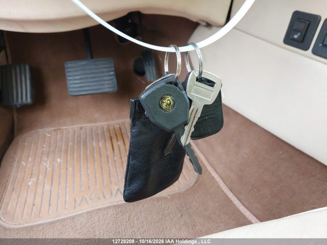 Продажа на аукционе авто 1988 Jaguar Xj6 Sovereign, vin: SAJKL1649JC546670, номер лота: 12728208
