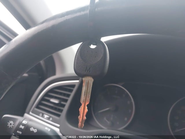 Hyundai ELANTRA GL 2018 KMHD84LF8JU569864 Image 11