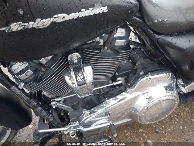 Harley-Davidson Flhx Street Glide 2017 5HD1KBCA0HB609403 Image 9