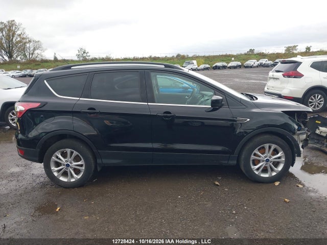 1FMCU0GD9JUA58995 Ford Escape