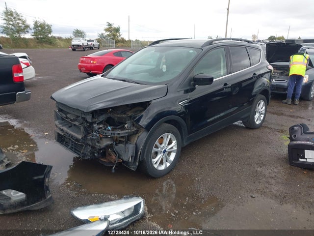 1FMCU0GD9JUA58995 Ford Escape
