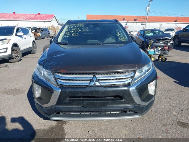 JA4AT4AA4JZ608606 Mitsubishi Eclipse Cross Le