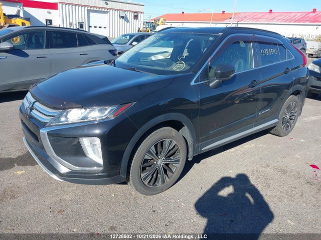 JA4AT4AA4JZ608606 Mitsubishi Eclipse Cross Le