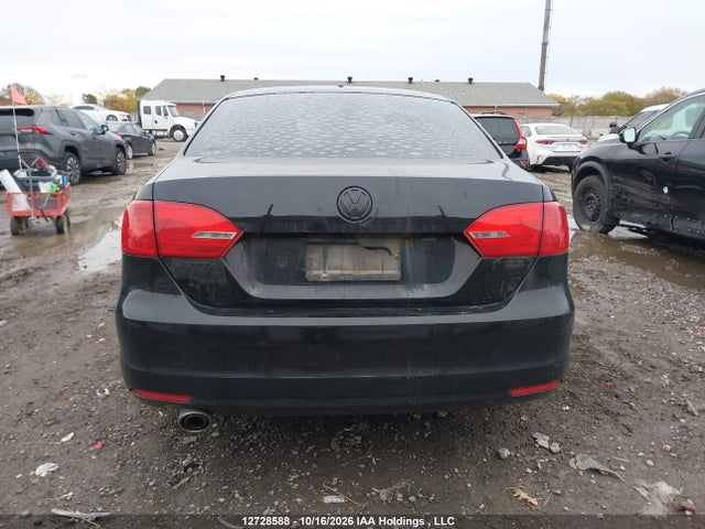 Auction sale of the 2013 Volkswagen Jetta 2.5l Comfortline/2.5l Sportline, vin: 3VWDX7AJ7DM388633, lot number: 12728588