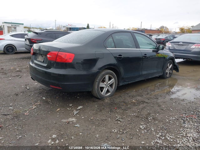 Auction sale of the 2013 Volkswagen Jetta 2.5l Comfortline/2.5l Sportline, vin: 3VWDX7AJ7DM388633, lot number: 12728588
