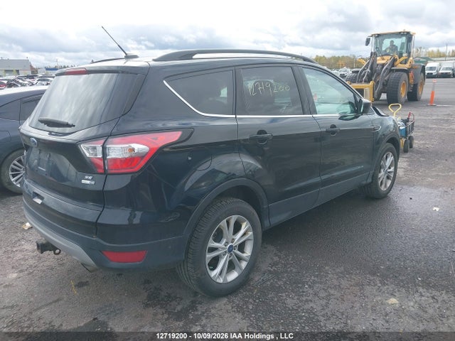 12719200 :رقم المزاد ، 1FMCU9G91HUD46374 vin ، 2017 Ford Escape Se مزاد بيع