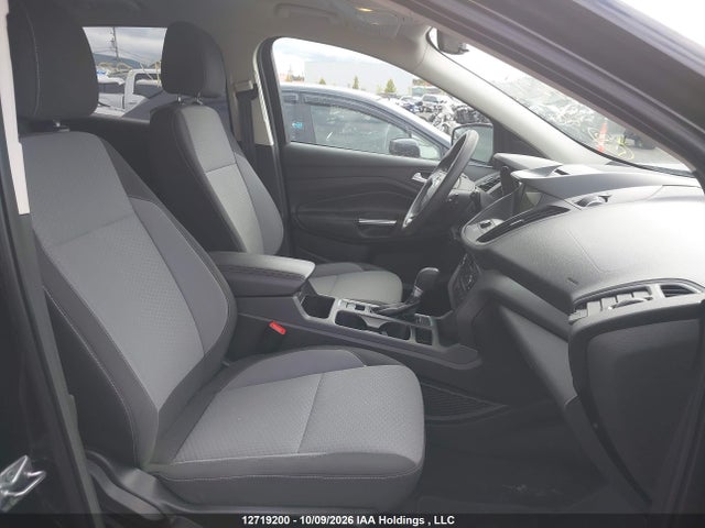 12719200 :رقم المزاد ، 1FMCU9G91HUD46374 vin ، 2017 Ford Escape Se مزاد بيع
