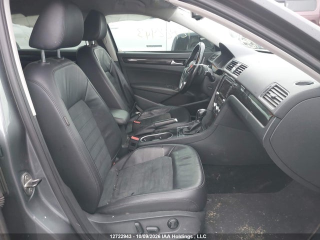 2014 Volkswagen Passat 1.8 Tsi Highline მანქანა იყიდება აუქციონზე, vin: 1VWCS7A33EC091552, აუქციონის ნომერი: 12722943