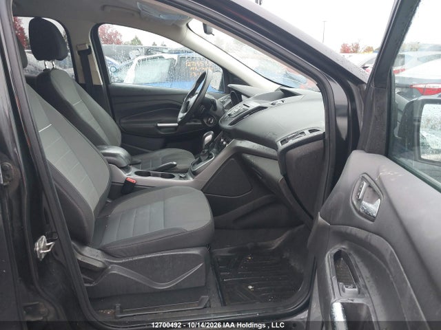 12700492 :رقم المزاد ، 1FMCU0GX1EUA32214 vin ، 2014 Ford Escape Se مزاد بيع