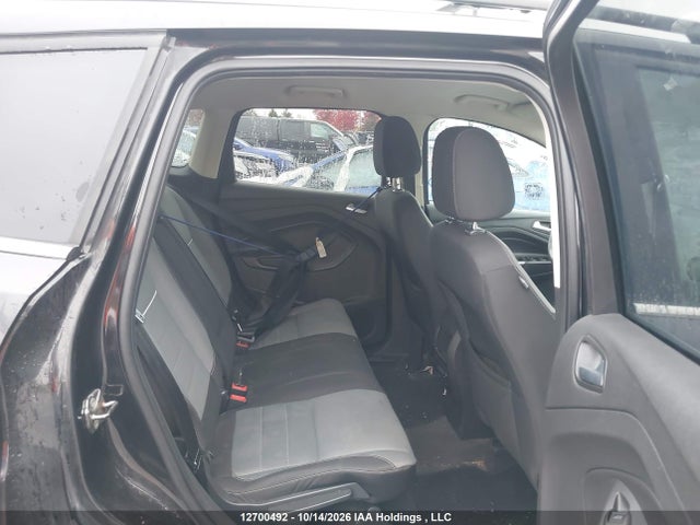12700492 :رقم المزاد ، 1FMCU0GX1EUA32214 vin ، 2014 Ford Escape Se مزاد بيع