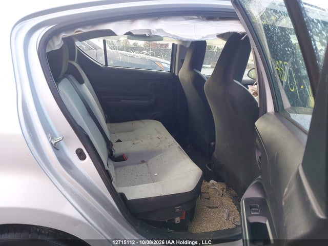 Toyota Prius C Technology 2016 JTDKDTB38G1138847 Image 8