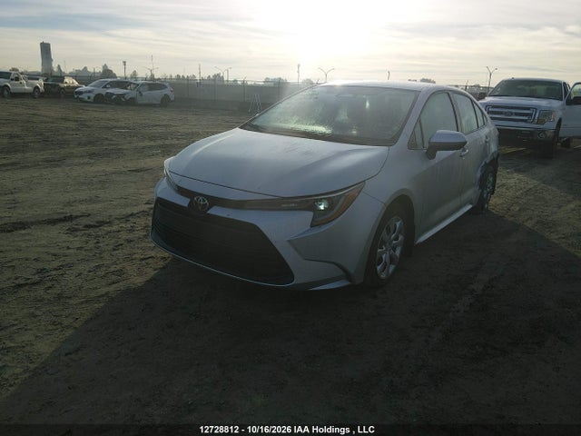 Toyota COROLLA LE 2025 5YFB4MDE5SP314522 Image 2