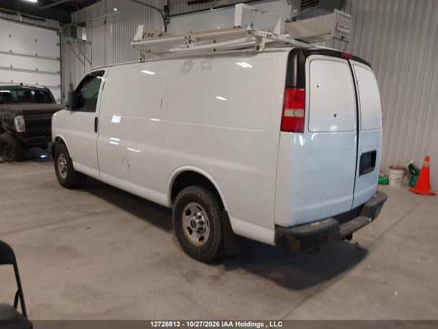 GMC Savana G2500 2014 1GTW7FCA1E1166557 Image 3