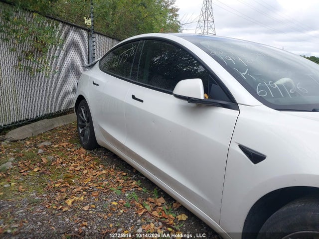 Tesla Model 3 Long Range 2022 5YJ3E1EB0NF194861 Image 12