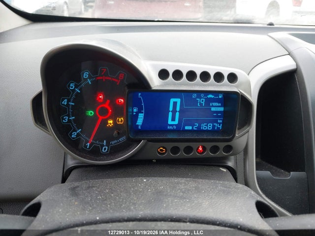 1G1JC5SH1F4202562 Chevrolet SONIC LT