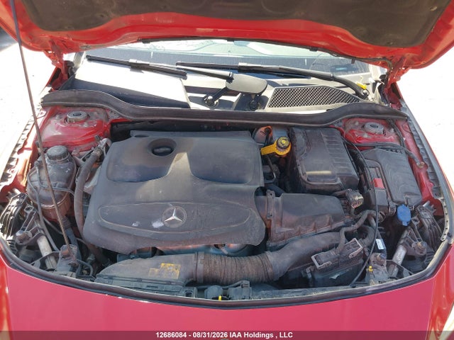 WDDSJ4GB8JN589474 Mercedes-Benz CLA 250 4MATIC