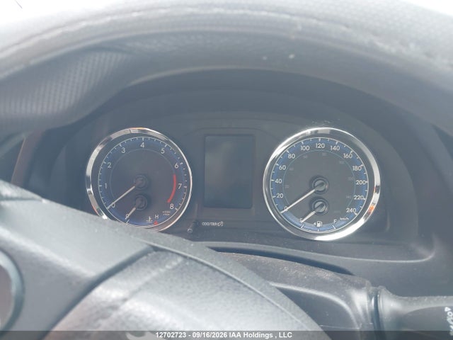 2T1BURHE6KC139883 Toyota COROLLA LE