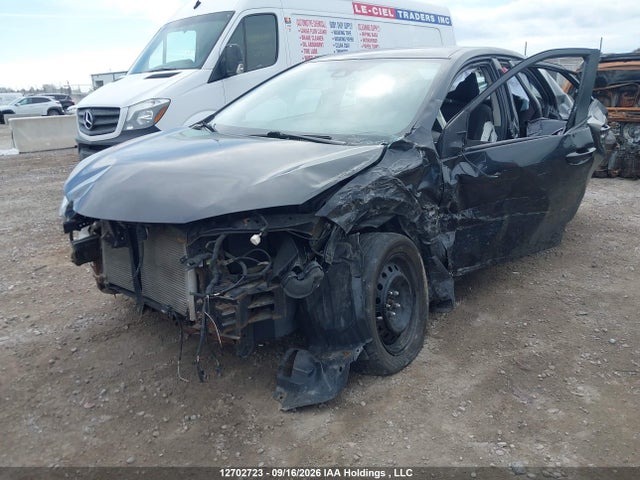 2T1BURHE6KC139883 Toyota COROLLA LE
