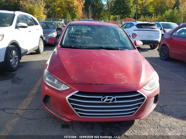 5NPD74LF9JH221105 Hyundai Elantra Le