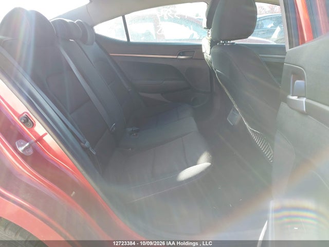 5NPD74LF9JH221105 Hyundai Elantra Le