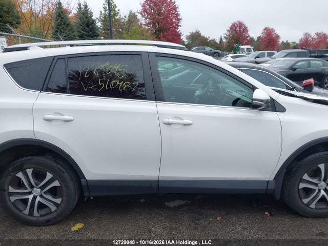 Toyota RAV4 LE 2016 2T3BFREV8GW510487 Image 13